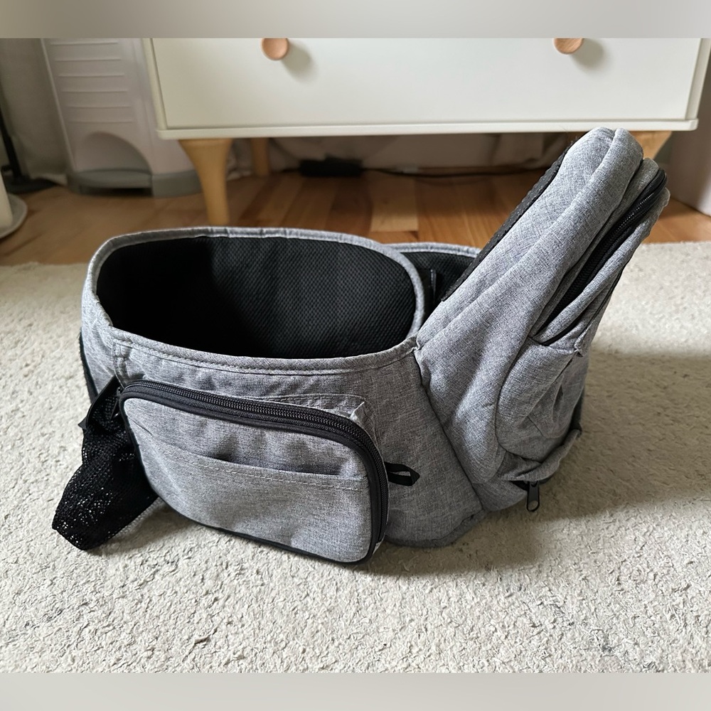 Tushbaby Infant and Toddler Hip Carrier - Picture 6 of 6